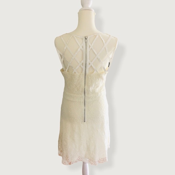 T.C.E.C Dress - Picture 2 of 5